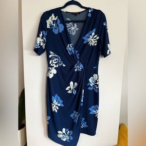 Banana Republic. Faux wrap dress. Navy. Medium.